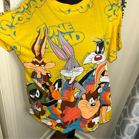 SPACE JAM NEW LEGACY CARTOON YELLOW ALL OVER GRAPHICS T-SHIRT MENS TUNE SQUAD - Picture 4 of 8